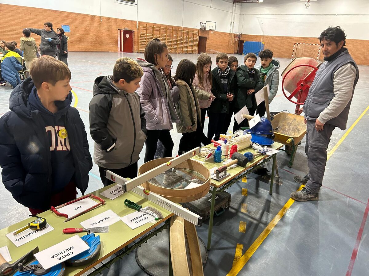 Talleres Escuela Aprendizaje Laboral San Vicente MASSACCESIBLE e inauguración juegos de patio